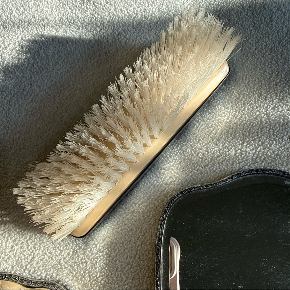 Vintage Silver-Tone Floral Hand Mirror & Brush Set - Picture 4 of 12